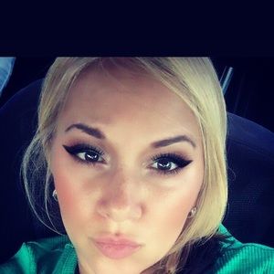 Meet your Posher, Beronica